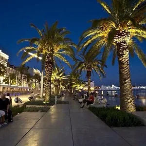 Palma 3*, Split Croacia