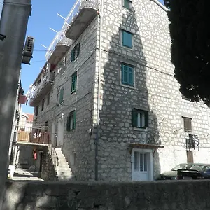 Periko 3*, Split Croacia